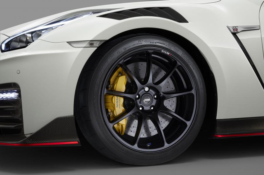 Колеса Nissan GT-R Nismo (R35) 2019 года  (WW) (фото 3 из 81)